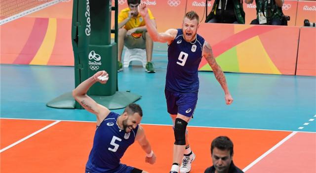 Volley L Italia Riabbraccia Ivan Zaytsev E Osmany Juantorena Lo Zar E La Pantera Matrimonio Azzurro Si Vola Ai Mondiali Oa Sport