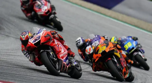 Motogp La Ktm Puo Davvero Vincere Il Mondiale Prima Binder Ora Oliveira Moto Senza Punti Deboli E Delicata Con Le Gomme Oa Sport