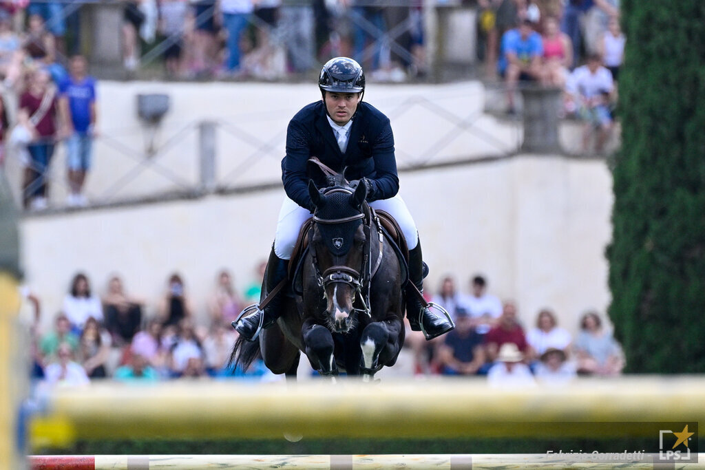 Equitazione: Robert Whitaker vince ad Helsinki, Alberto Zorzi va a punti nella FEI World Cup di salto