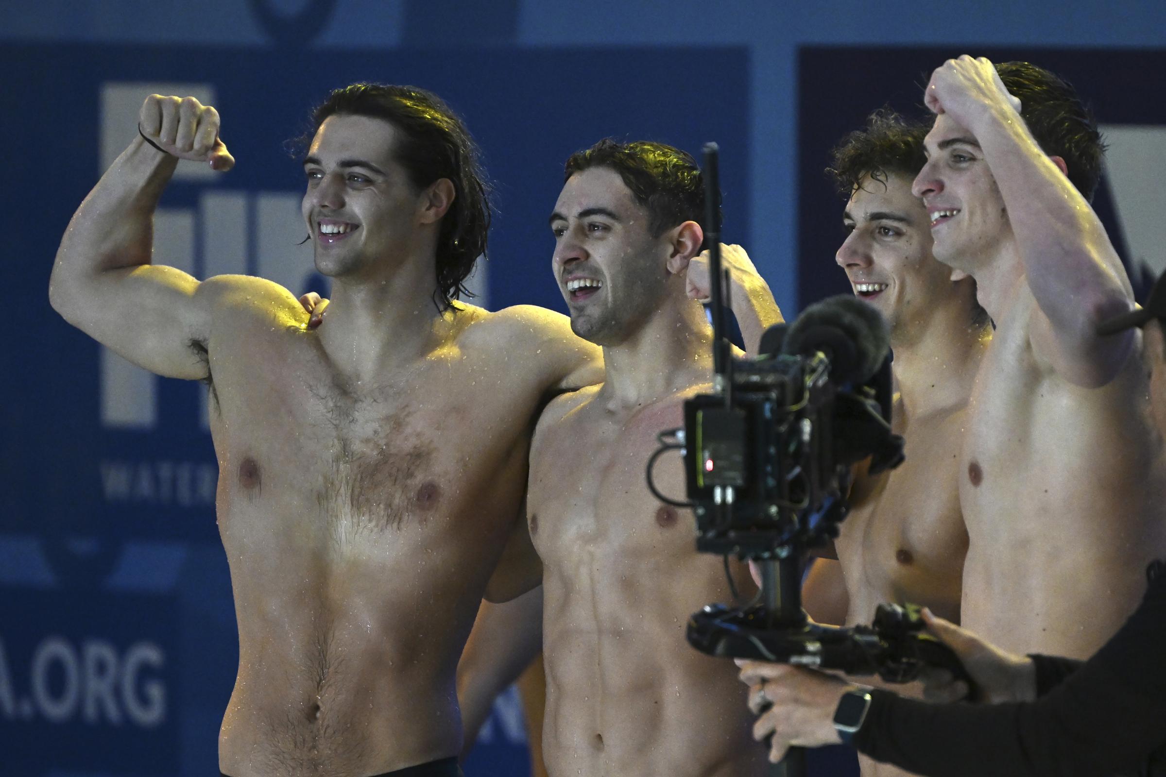 Nuoto 4×100 