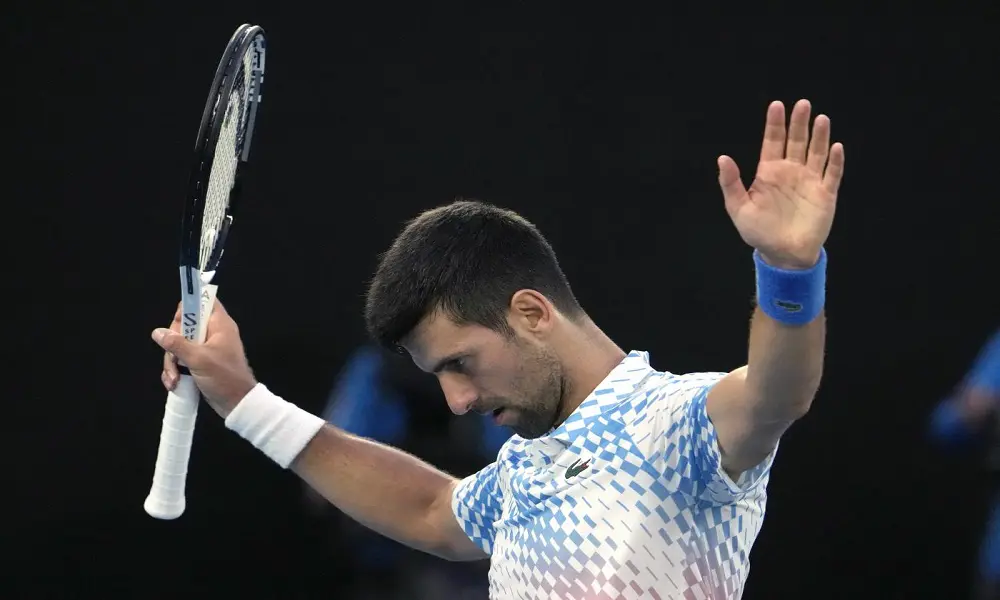 Australian Open 2023, il padre di Djokovic beccato a sventolare bandiere  filorusse a Melbourne Park - OA Sport