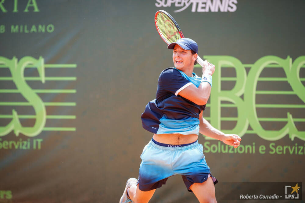 ATP Santiago 2024, Luciano Darderi piega Facundo Bagnis dopo tre tie-break e vola agli ottavi