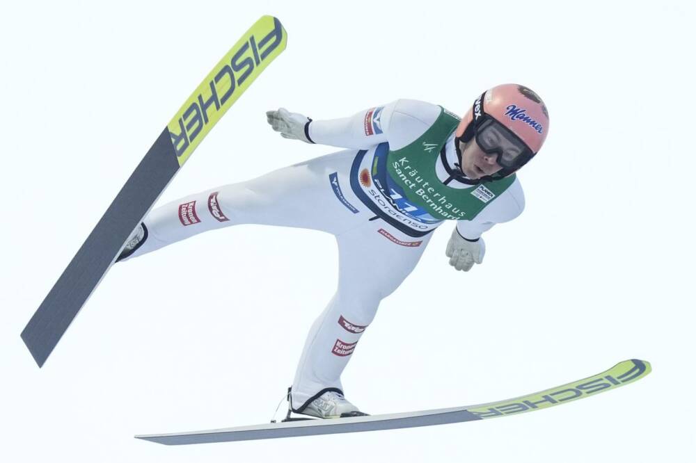 Salto con gli sci, Kraft cala il tris e trionfa anche sul trampolino piccolo di Lillehammer