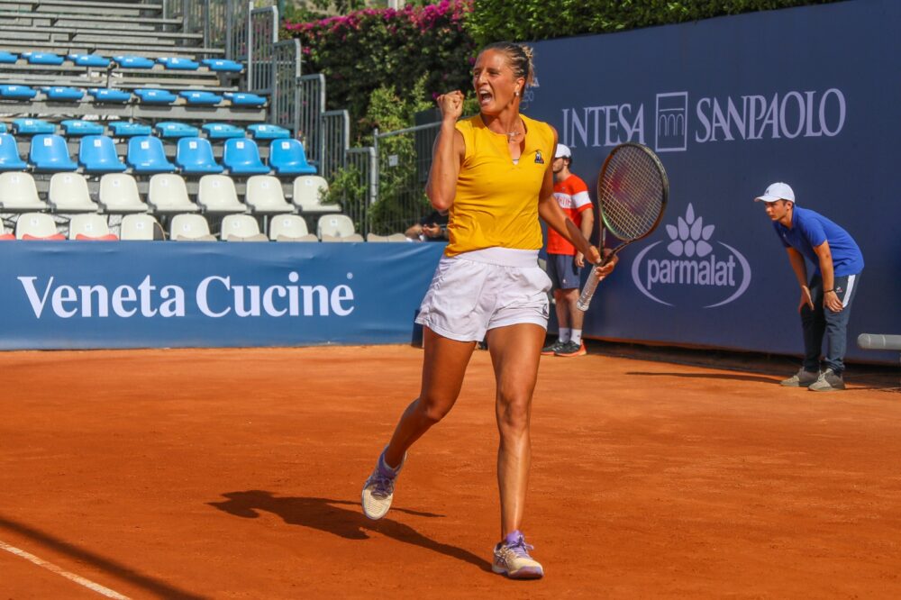 WTA Rabat 2024: Camilla Rosatello costretta al ritiro nel primo set contro Kamilla Rakhimova