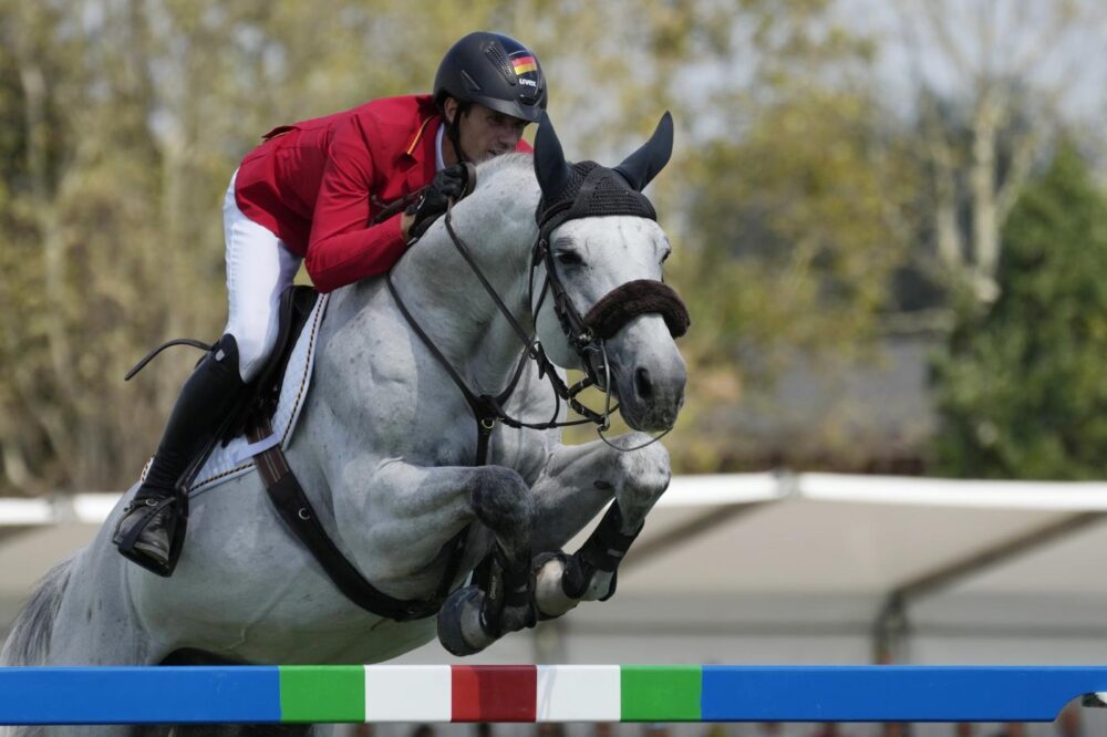 Equitazione: Christian Kukuk vince a Madrid nel Global Champions Tour