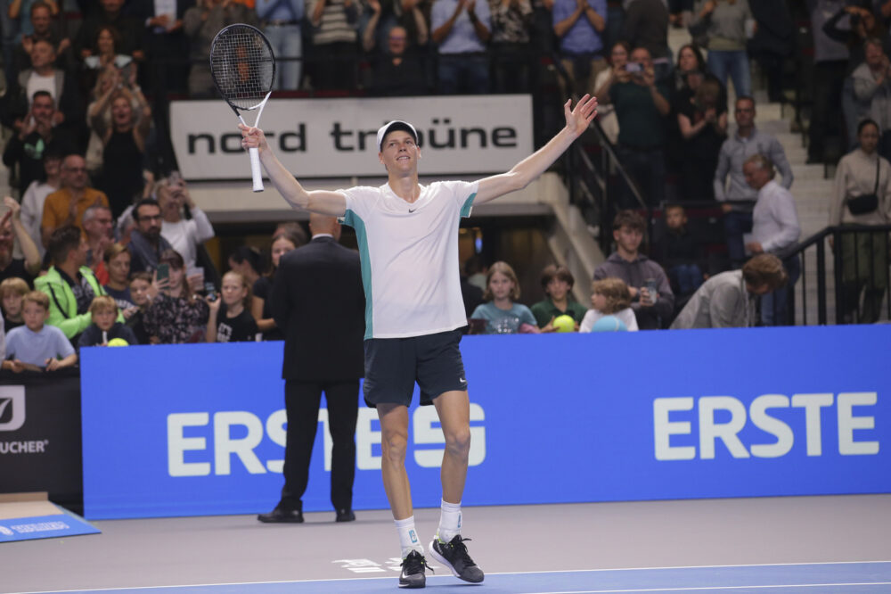 Tennis, Jannik Sinner ha preso Medvedev per sfinimento: il dato eloquente dei punti ottenuti sopra i 9 colpi