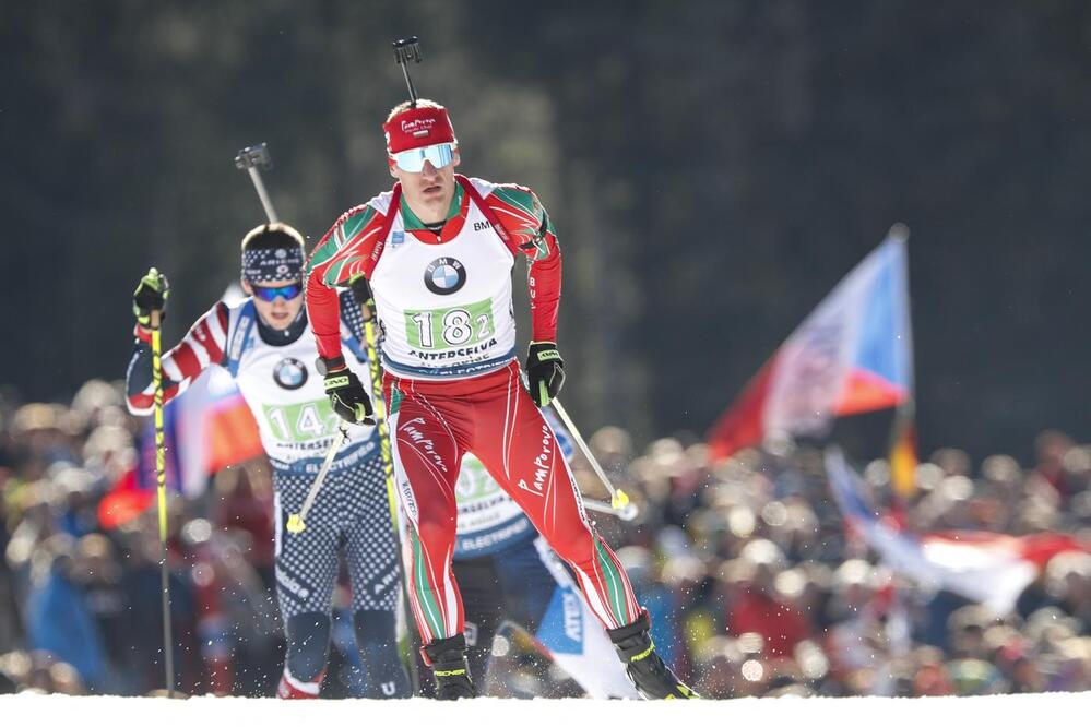 Biathlon, dramma in Bulgaria. Krasimir Anev si spara allo stomaco, è in coma