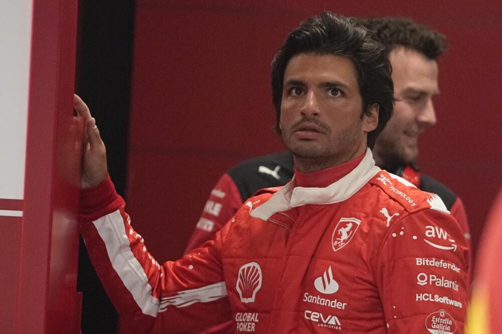 F1, Carlos Sainz: “Sono ancora di pessimo umore per ieri. In gara sarà fondamentale la partenza”