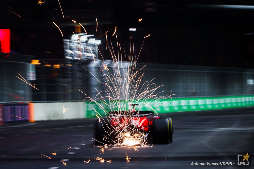 F1, Charles Leclerc: “La pole a Las Vegas è grandiosa! Domani voglio vincere, dovremo essere impeccabili”