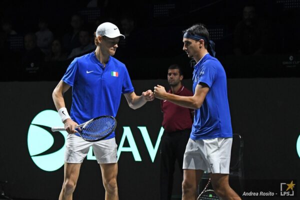 Coppa Davis, Italia-Olanda 2-1: Sinner/Sonego Schiantano Koolhof ...