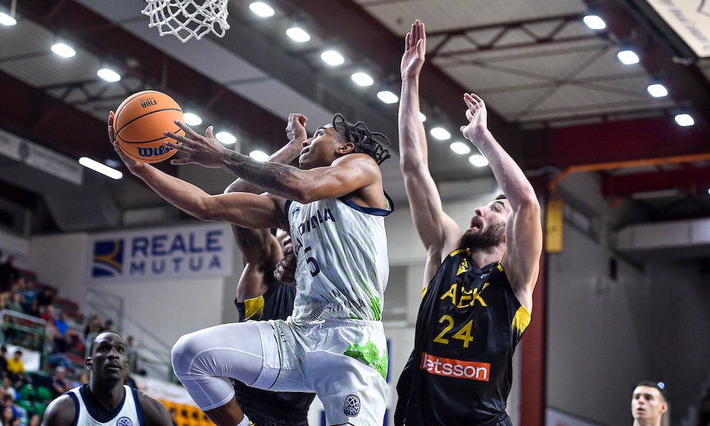 Basket, per Sassari trasferta di fuoco ad Atene in Champions League