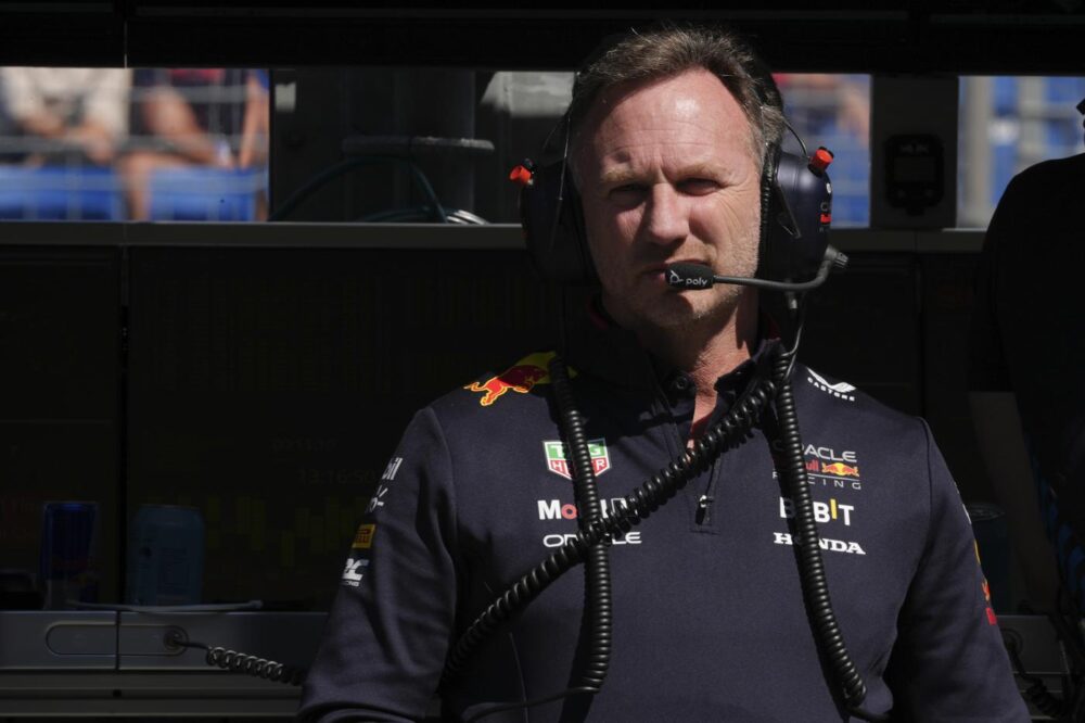F1, Horner non esclude l’ingaggio di Sainz in Red Bull per il 2025: “Mercato abbastanza fluido”