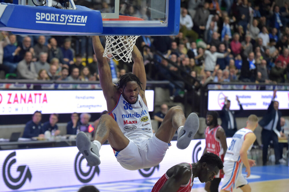 Basket: Treviso, che rimonta! Battuta Reggio Emilia rimontando 19 punti di svantaggio nella 22a di Serie A