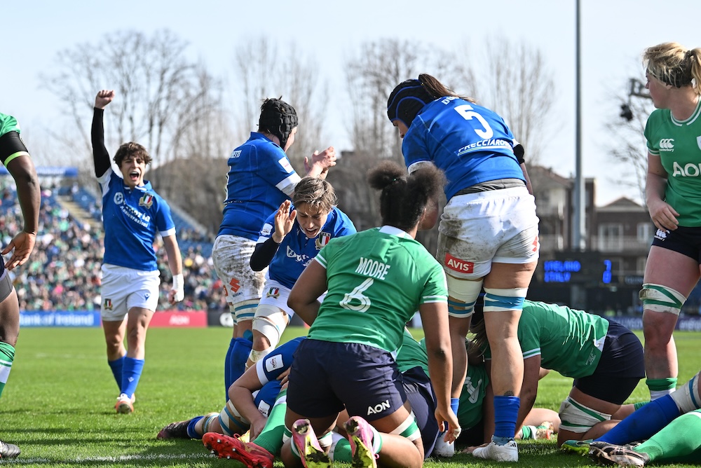 Rugby femminile, l’Italia vince nel Sei Nazioni: soffre un quarto, poi risorge e batte l’Irlanda
