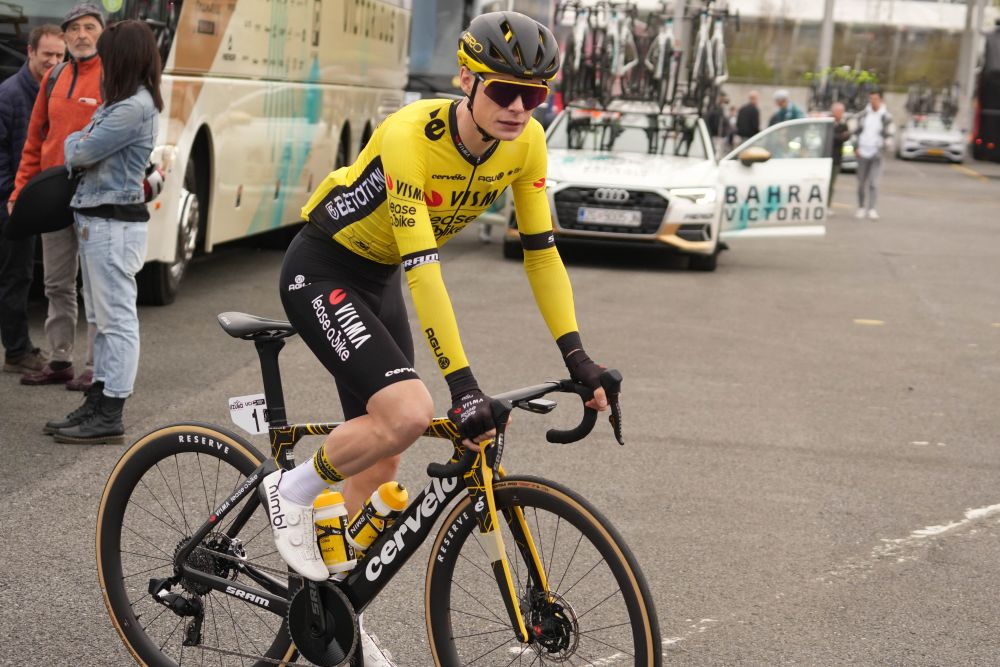 Tour de France ancora in dubbio per Jonas Vingegaard: “Allenarsi è una cosa, essere competitivo un’altra”