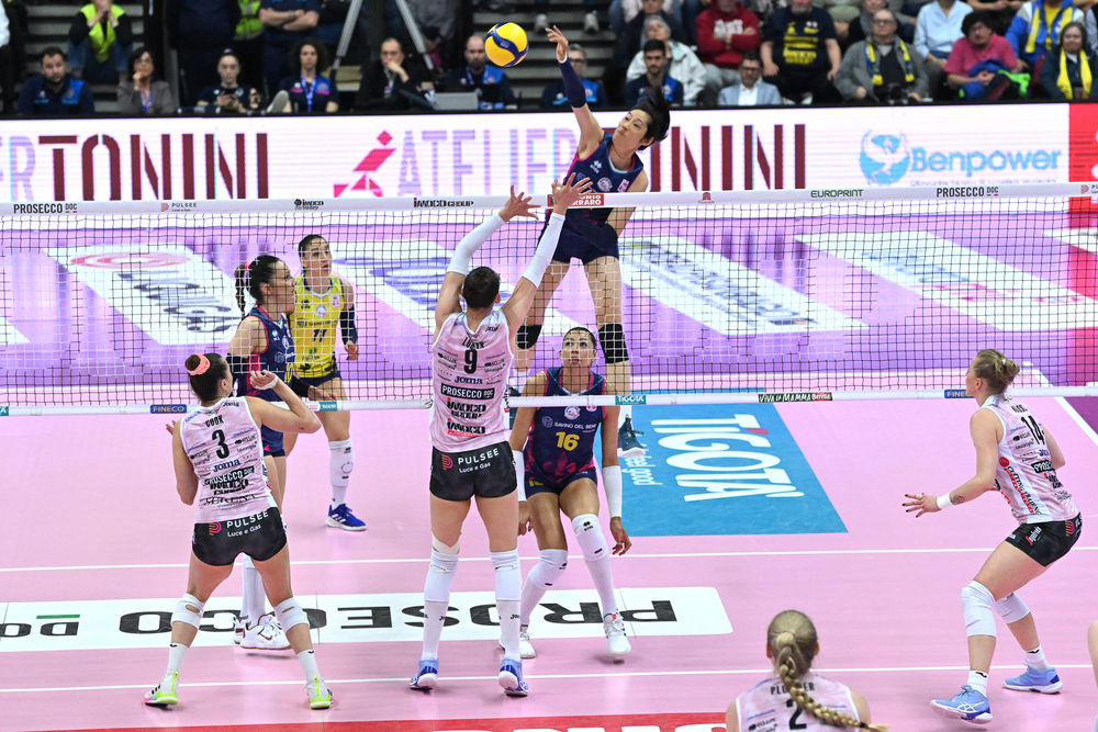 Volley femminile, Conegliano espugna Scandicci al tie-break: finale scudetto in parità, Antropova 34 punti
