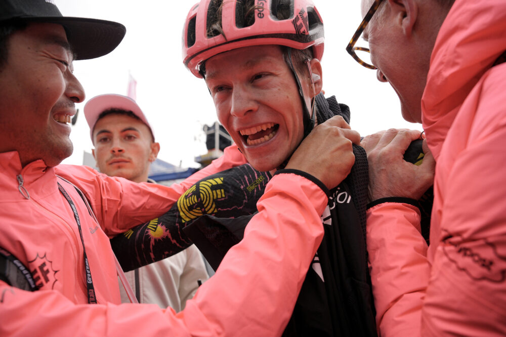 Chi è Georg Steinhauser, il tedesco che ha festeggiato la prima vittoria da professionista al Giro d’Italia