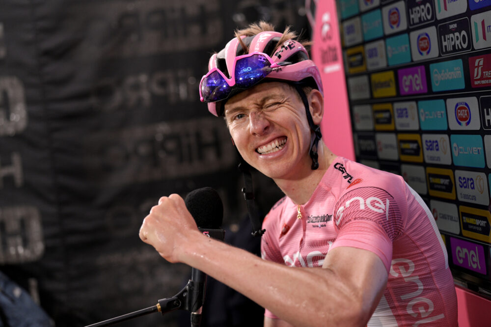 Quanti soldi ha guadagnato Pogacar con la vittoria al Giro d’Italia: e sommando le tappe…