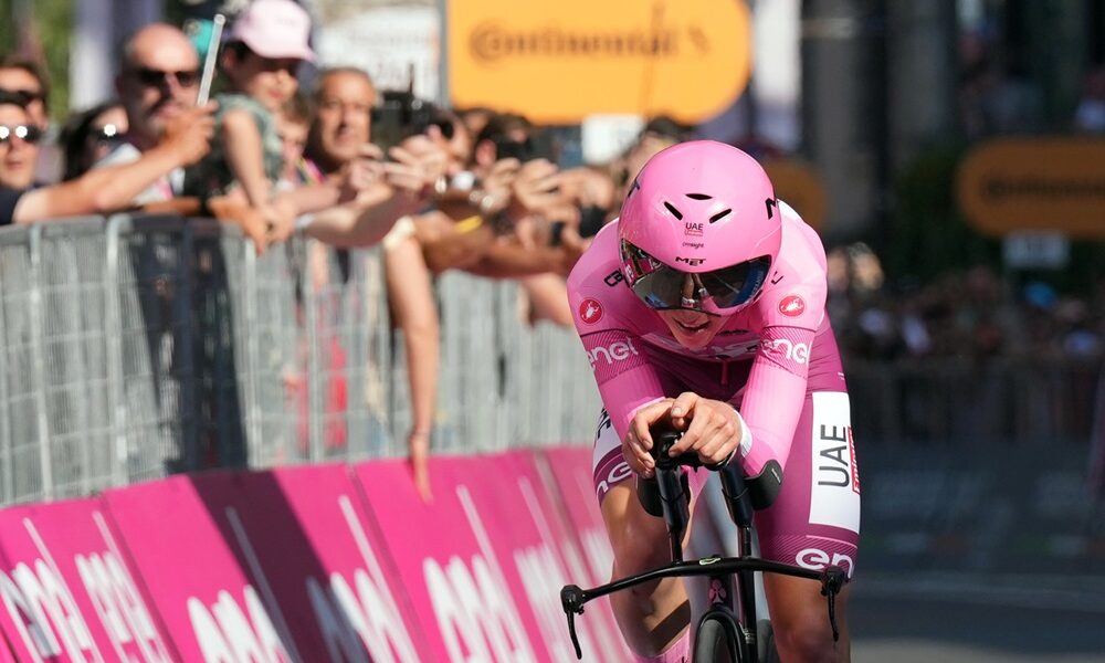 ciclismo-tadej pogacar-cronometro-giro d'italia-lapresse