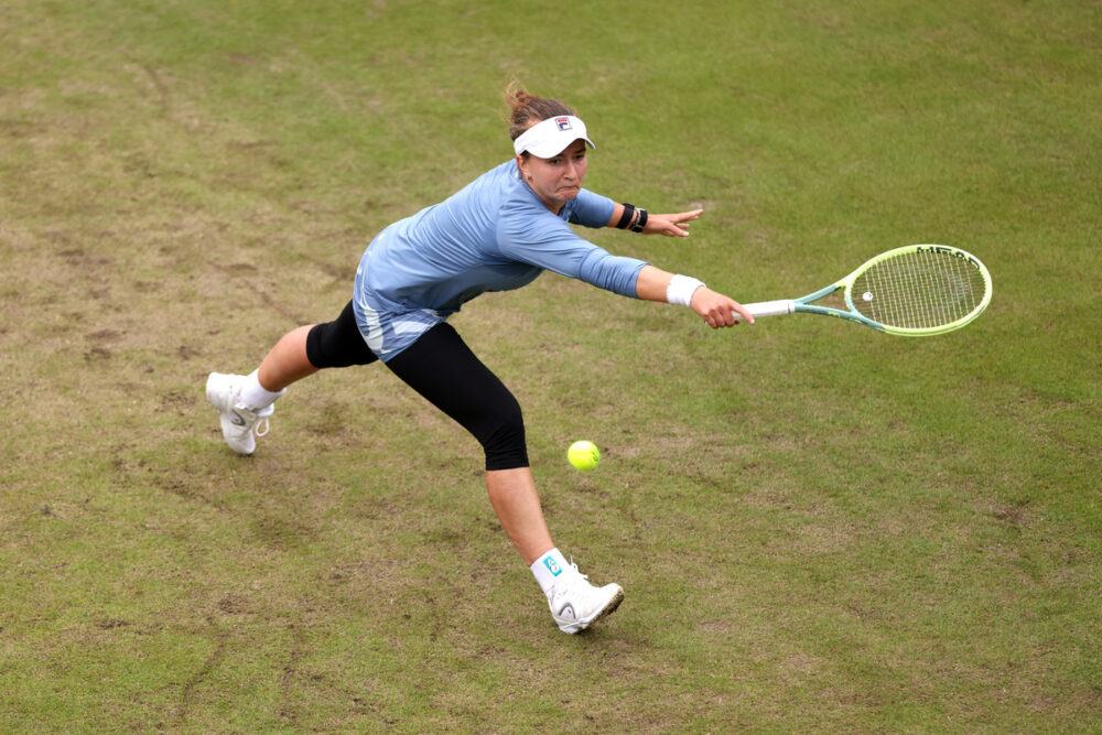 WTA Birmingham 2024: avanzano Krejcikova e Mertens, ritiro dopo le gioie di Nottingham per Katie Boulter