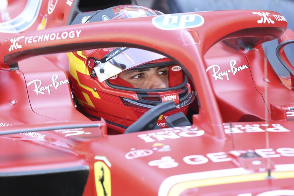F1, Carlos Sainz: “Problemi ai freni come Leclerc. Mercedes erano più veloci di noi”