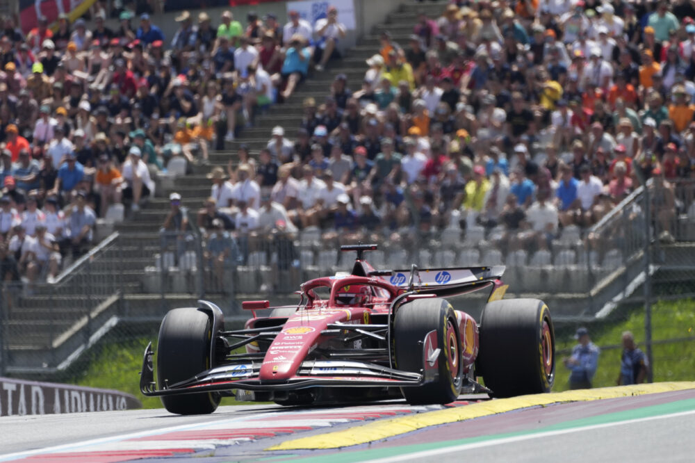 F1, cosa è successo a Leclerc: perché si è ritrovato penultimo dopo la partenza del GP d’Austria
