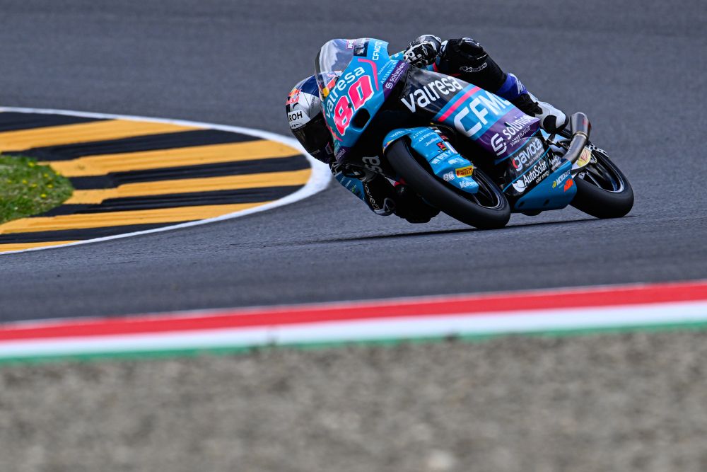 Moto3, Alonso domina il primo turno del GP Gran Bretagna