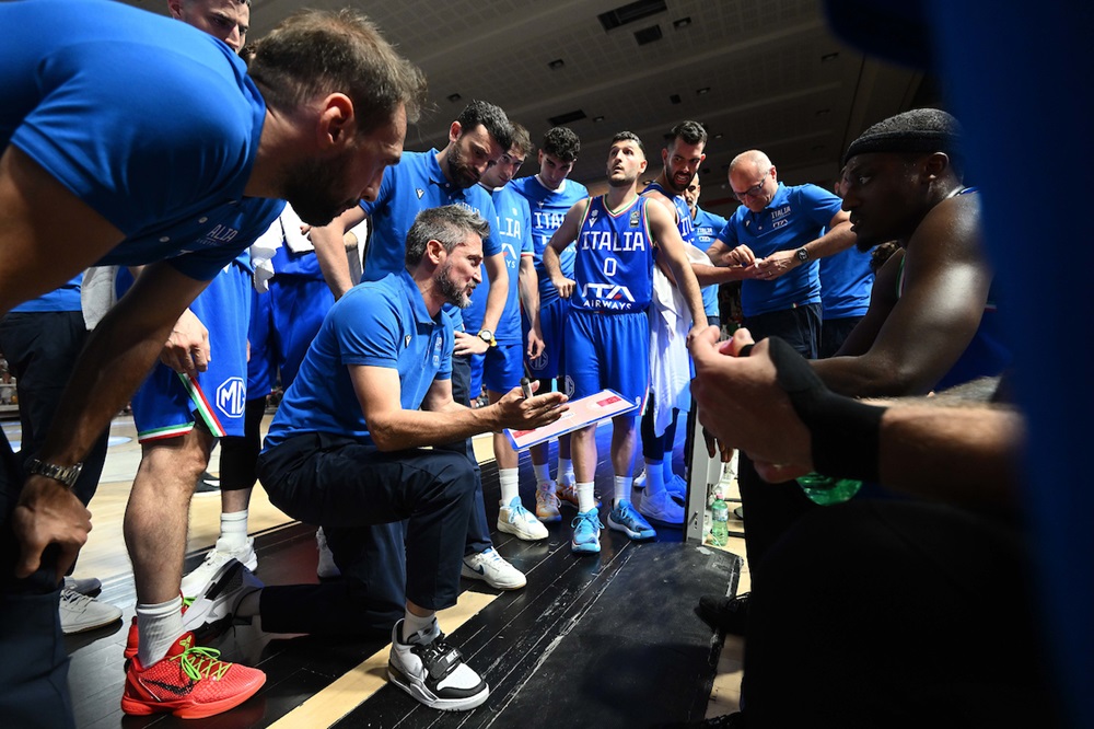 Basket, Gianmarco Pozzecco: “Non so cosa succederà in Portorico, ma giocheremo per la maglia azzurra”