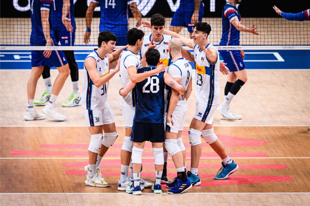 Volley, Italia gladiatoria contro la Francia: sconfitta al tie-break nei quarti di Nations League. Bottolo top-scorer