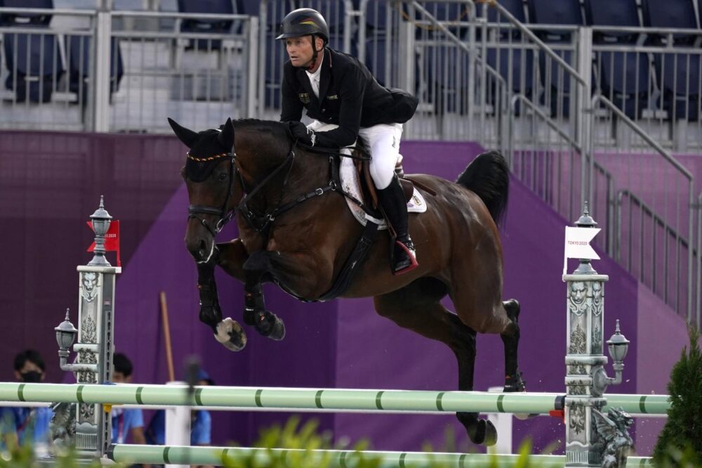 Equitazione, Michael Jung su Chipmunk FRH vince nel completo individuale alle Olimpiadi. 22ma Evelina Bertoli