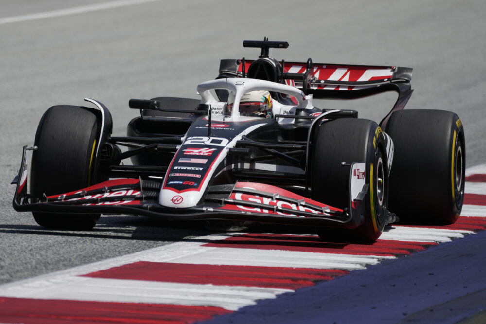 F1, è divorzio tra Magnussen e la Haas. Vicino l’accordo con Ocon per il 2025