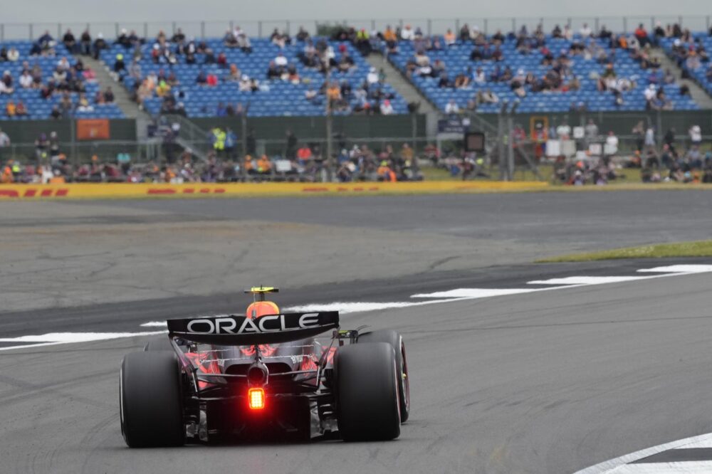 F1, Sergio Perez partirà dalla pit-lane a Silverstone: gara ancor più in salita per il messicano
