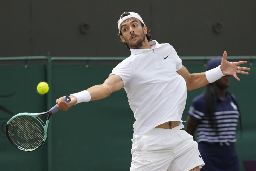 Wimbledon, i bookmakers danno poche speranze a Musetti contro Djokovic