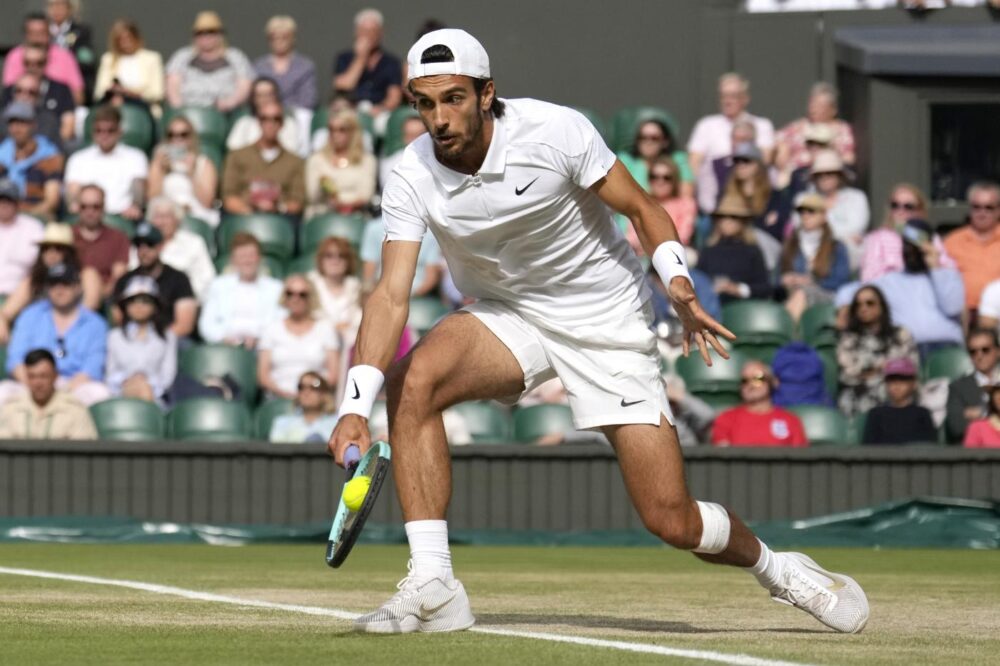 Bravo Musetti, ma è tornato il vero Djokovic: finale n.10 a Wimbledon per il serbo