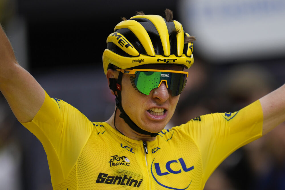 Classifica Tour de France 2024, sedicesima tappa: Pogacar sempre in giallo, più di 3′ su Vingegaard prima delle Alpi