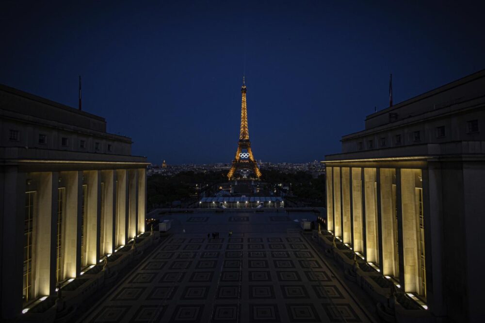 Olimpiadi Parigi 2024: la città si prepara. Da oggi le zone del centro in “lockdown”