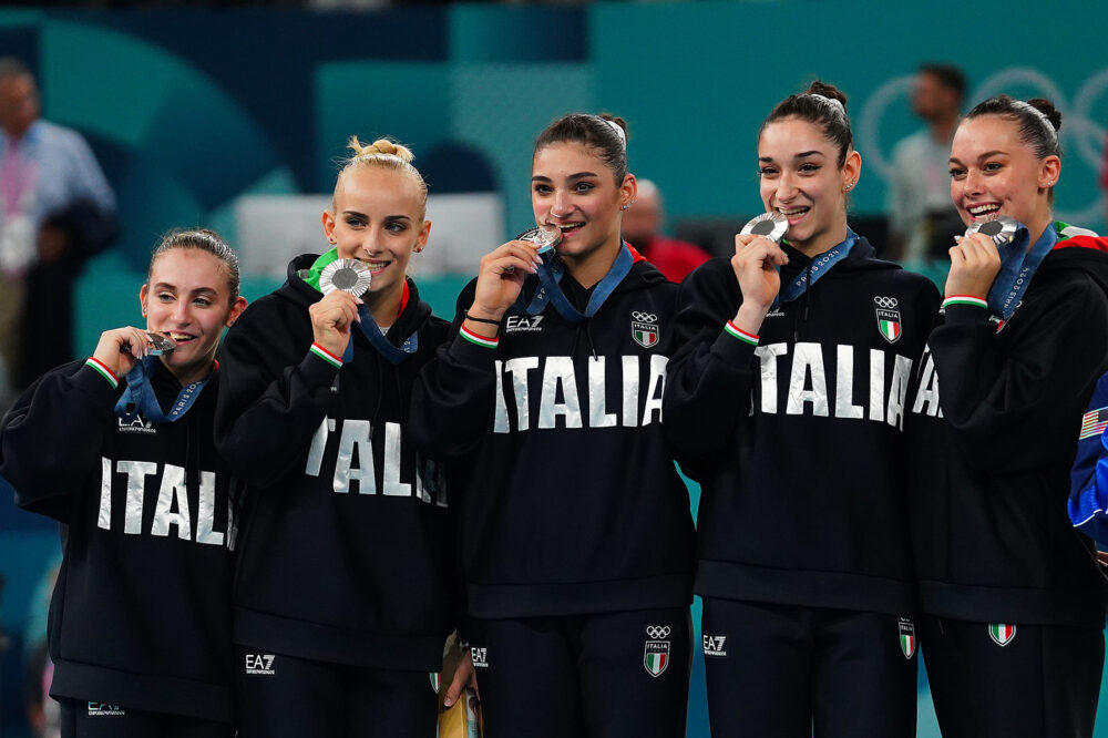 MAGNESIO D’ARGENTO: Italia leggendaria nella ginnastica alle Olimpiadi! Fate in estasi, medaglia dopo 96 anni