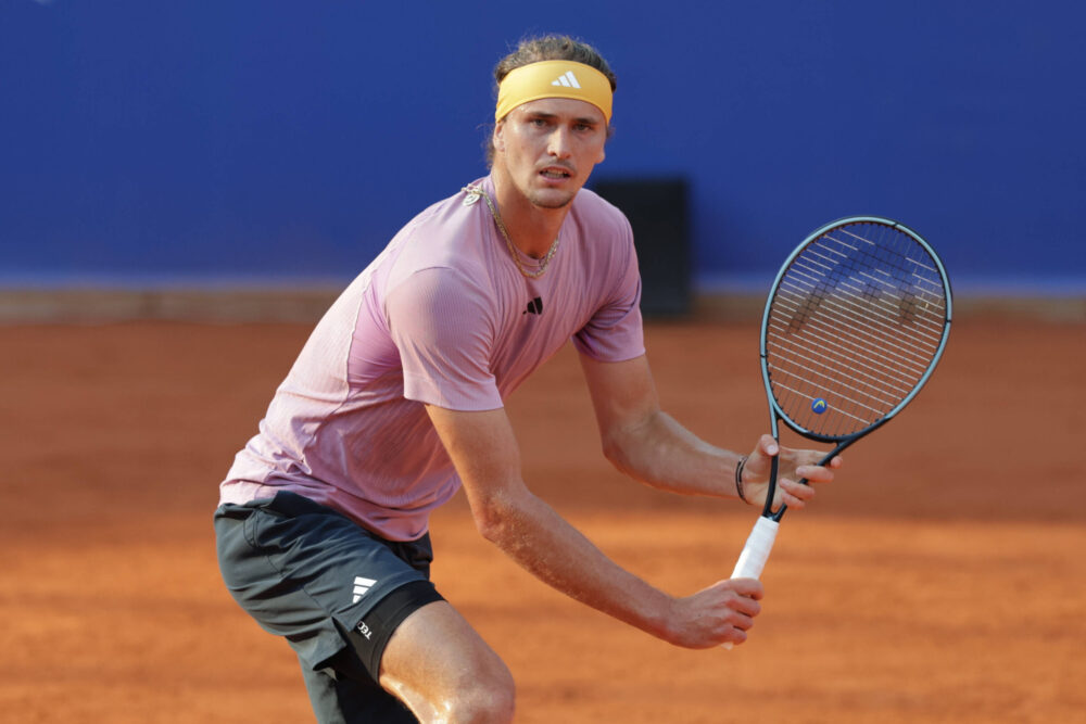 ATP Amburgo 2024: Zverev in semifinale, si ritira Rune. Darderi rimontato