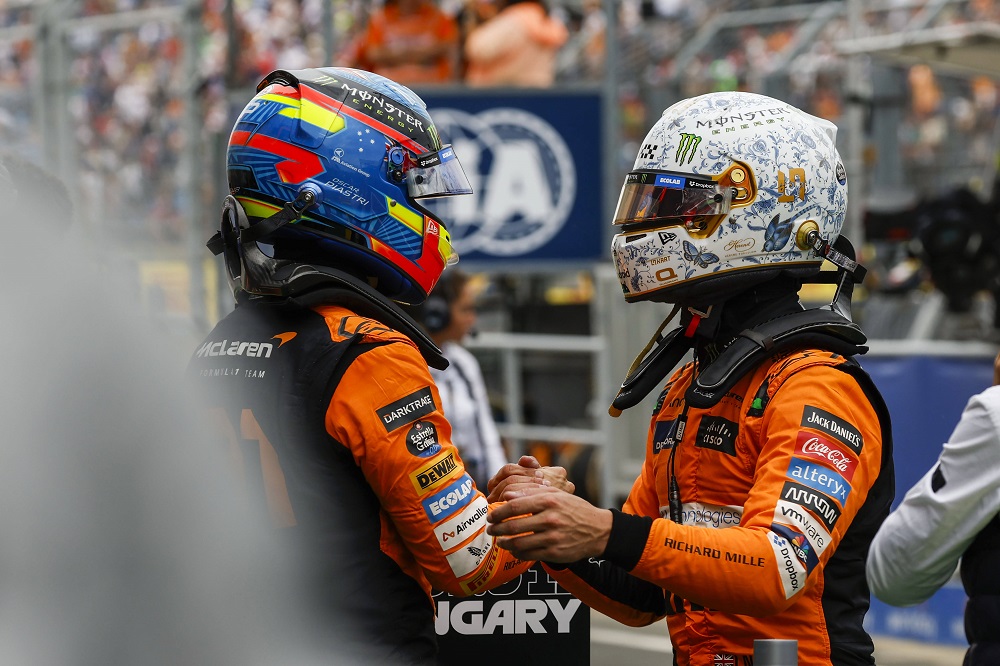 F1, doppietta McLaren nelle qualifiche dell’Hungaroring, poi Verstappen. Le Ferrari rincorrono – VIDEO