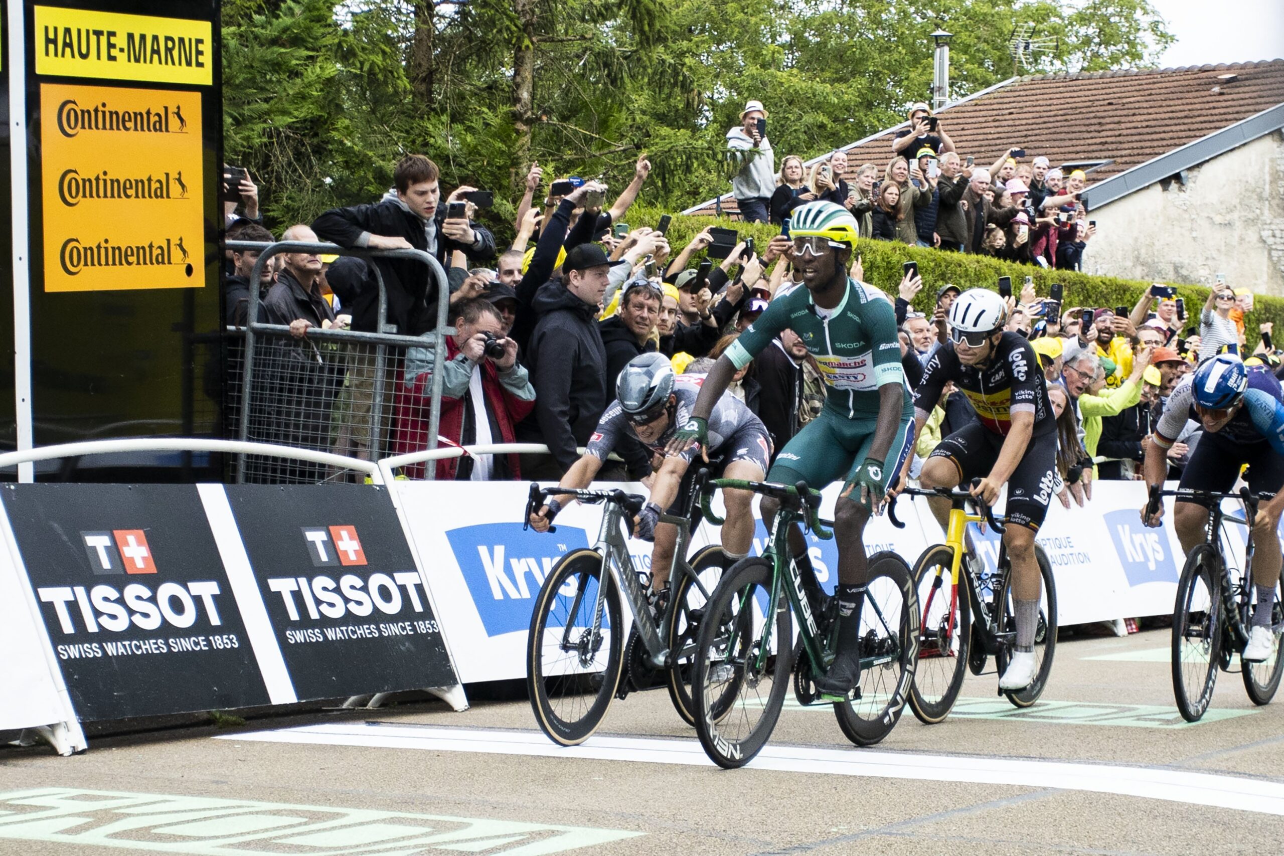 Pagelle Tour de France 2024: Biniam Girmay strepitoso, Philipsen si arrende ancora. De Lie era il più forte