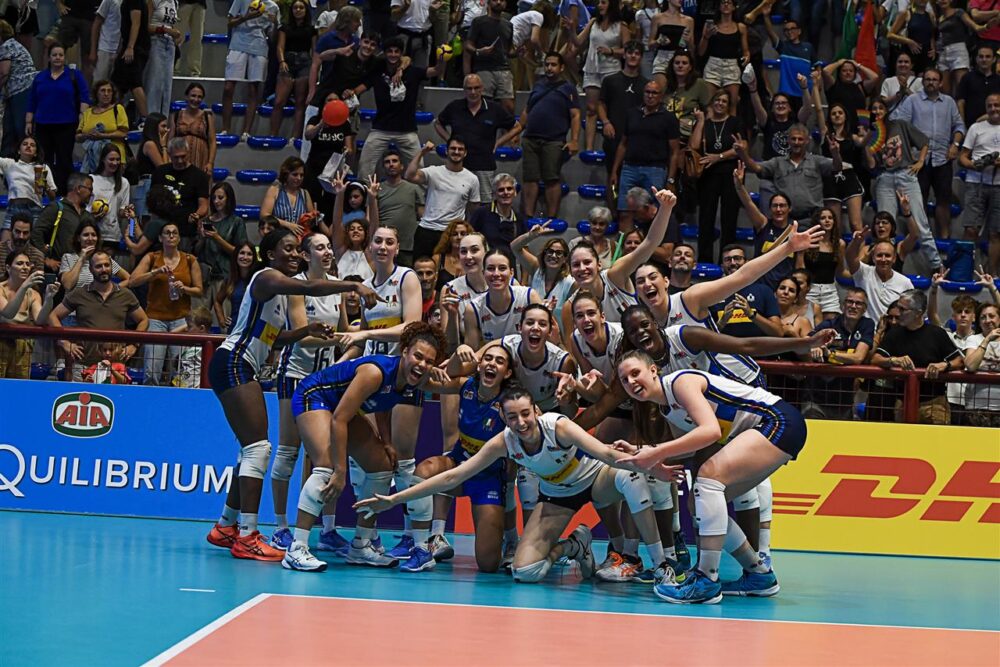Volley femminile, l’Italia vince gli Europei Under 22! Ribechi e compagni travolgono la Serbia a Lecce
