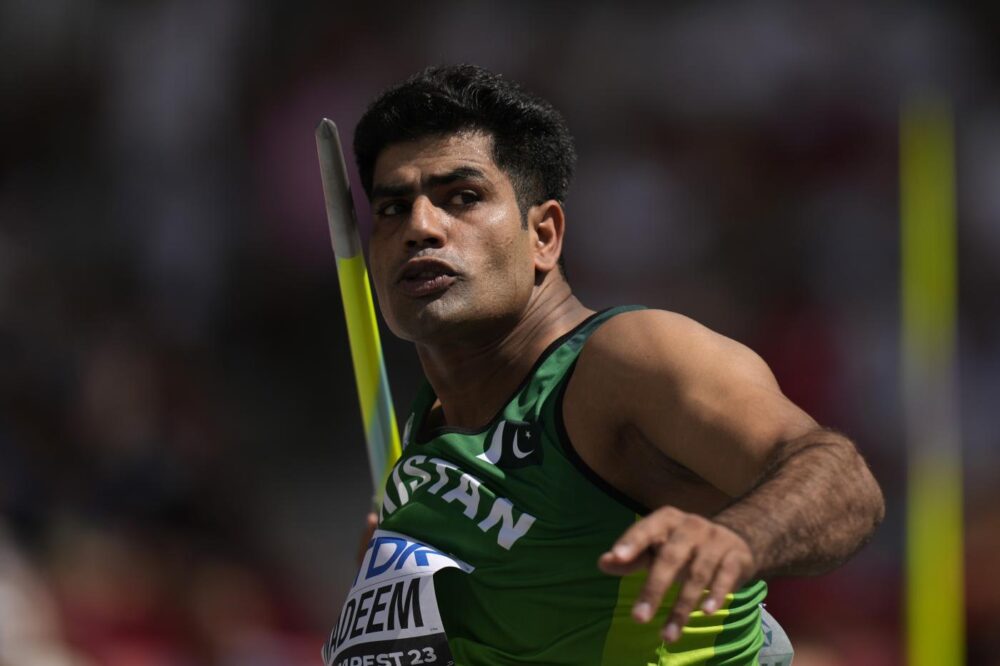 Atletica, Nadeem firma il nuovo record olimpico nel giavellotto e regala al Pakistan un oro storico