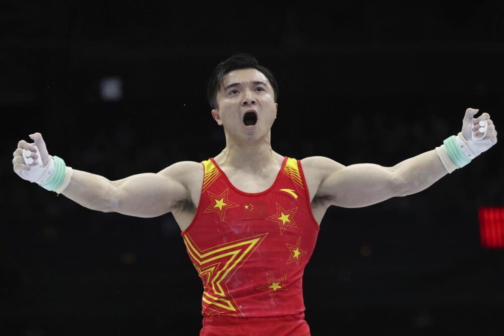 Ginnastica artistica, Yang Liu firma il bis olimpico agli anelli. Zou e Petrounias si inchinano