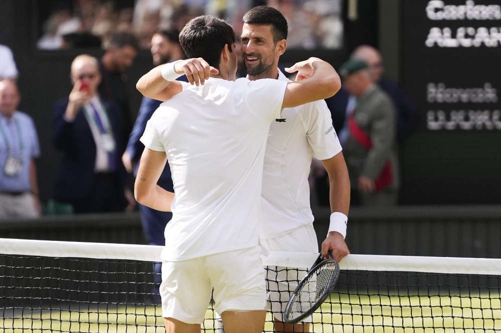 Tennis, chi vincerà la finale delle Olimpiadi? Djokovic: “Non sono io il favorito”; Alcaraz: “Le finali si vincono”