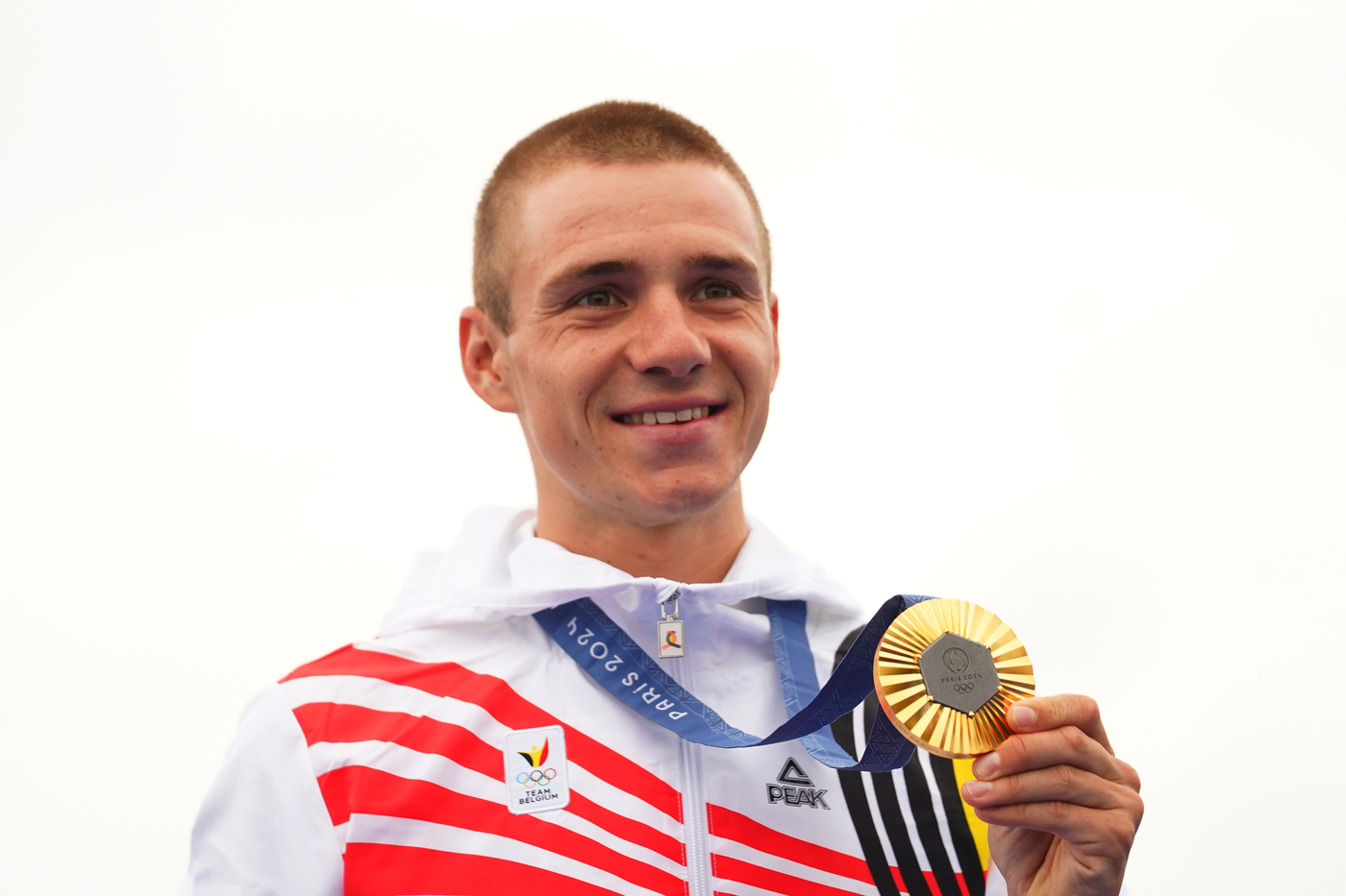 Evenepoel oro a cronometro e nella prova in linea alle Olimpiadi: con Pogacar la resa dei conti ai Mondiali