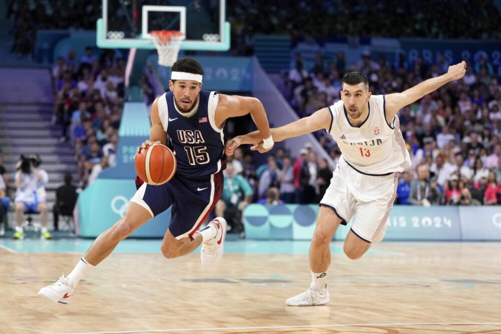 LIVE Usa-Serbia 95-91 Olimpiadi Parigi in DIRETTA: rimonta del Dream Team che ritrova la Francia in finale