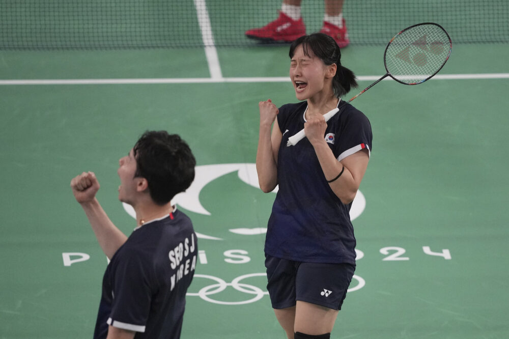 Seo Chae badminton