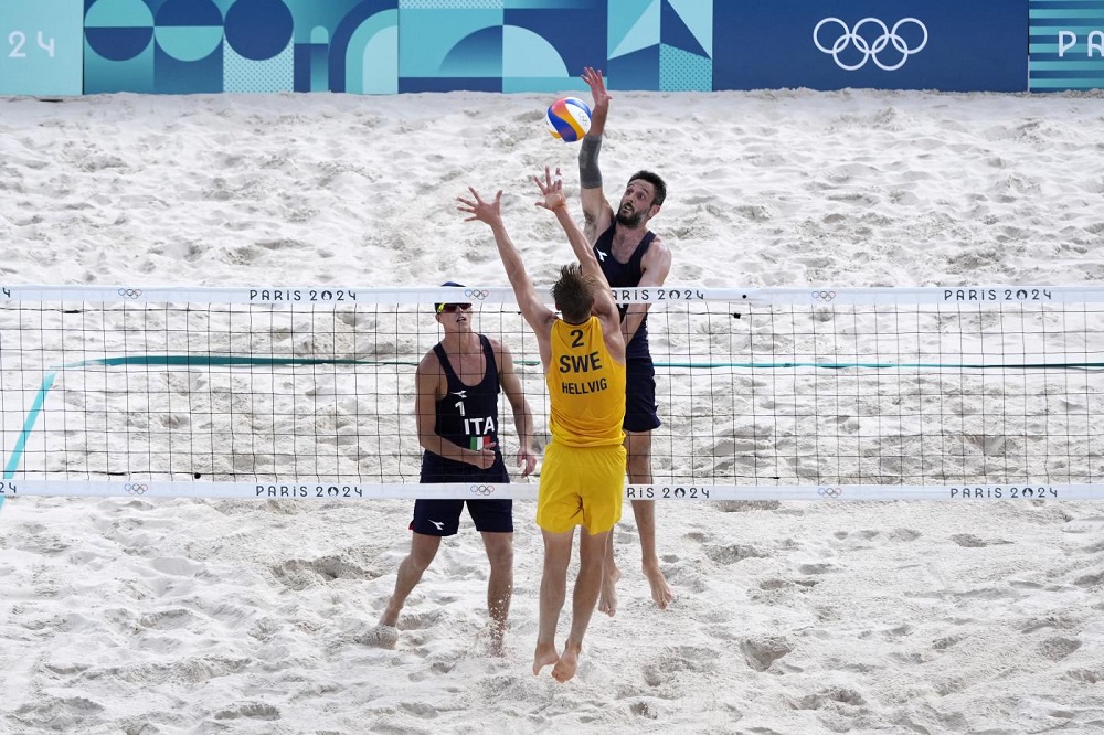Beach volley, Nicolai/Cottafava volano agli ottavi delle Olimpiadi: “Grande vittoria, ora possiamo andare lontano”