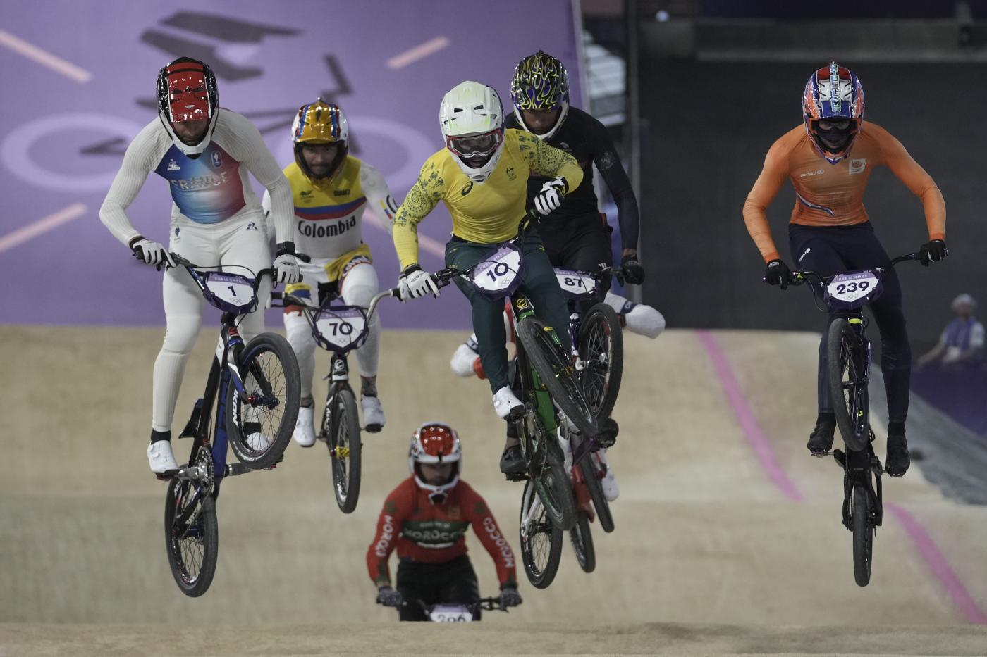 BMX, Olimpiadi 2024: clamorosa tripletta francese tra gli uomini, vince Daudet. Oro Australia tra le donne