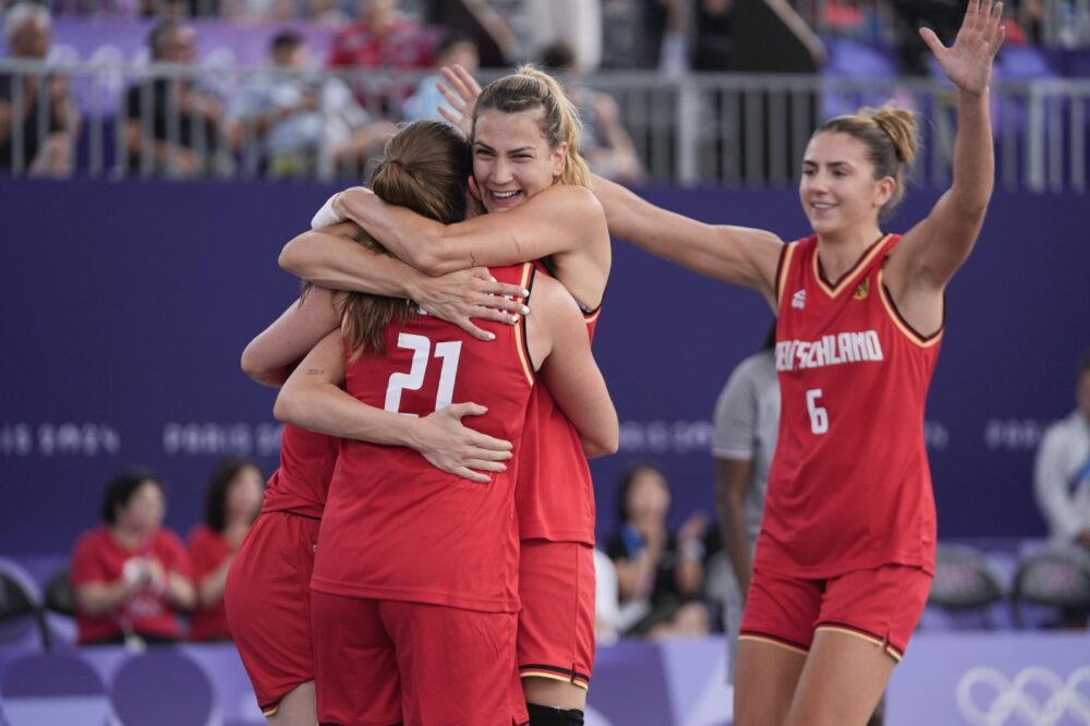 Basket 3×3: Germania e Spagna già in semifinale alle Olimpiadi nel torneo femminile, Francia fuori